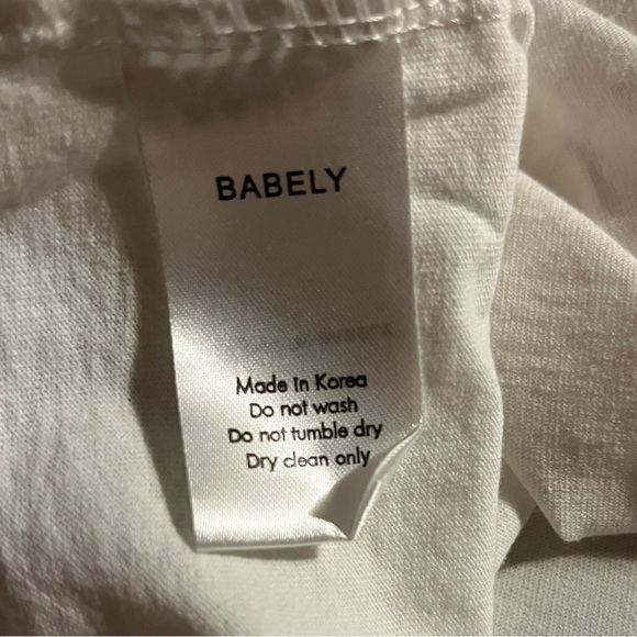 Alice in Wonderland tshirt - Picture 5 of 5